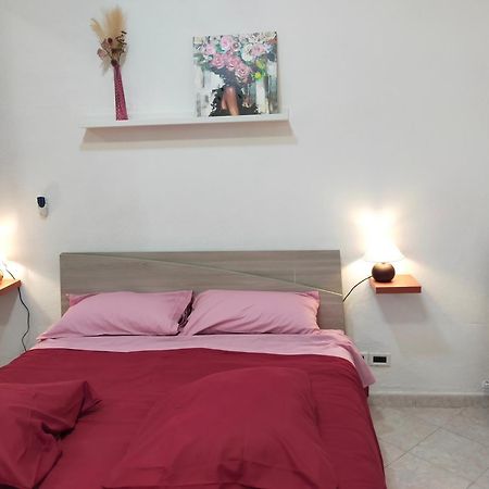 La Casa Di Gigi Tra Fiera E Universita โบโลญญา ภายนอก รูปภาพ